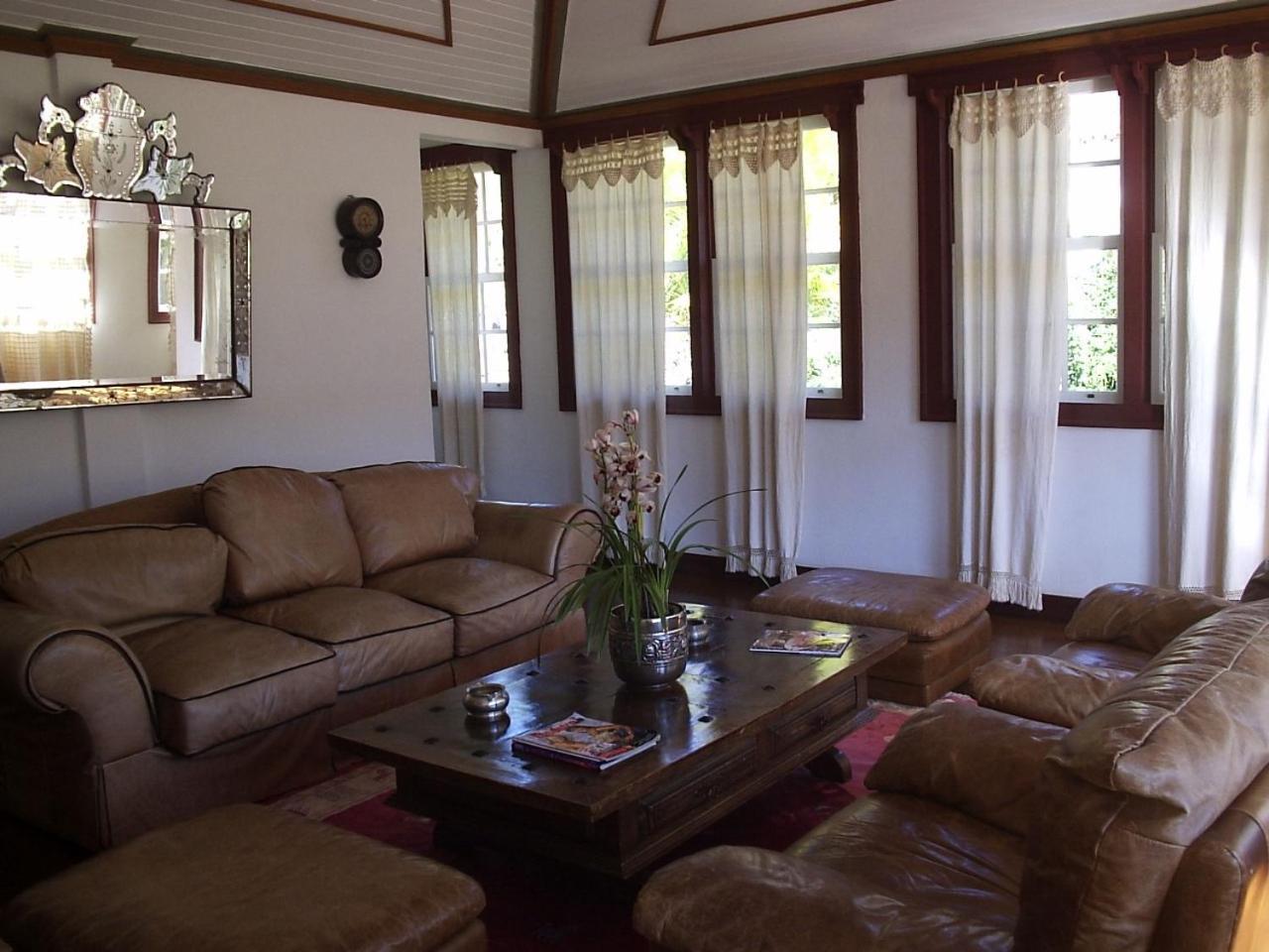 Padre Toledo Hotel Tiradentes